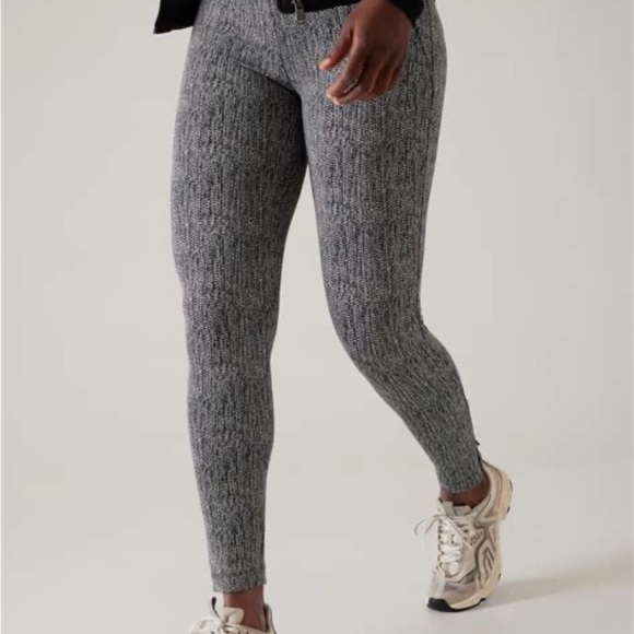 NTW athleta DELANCEY SKYLINE size med - Picture 2 of 8